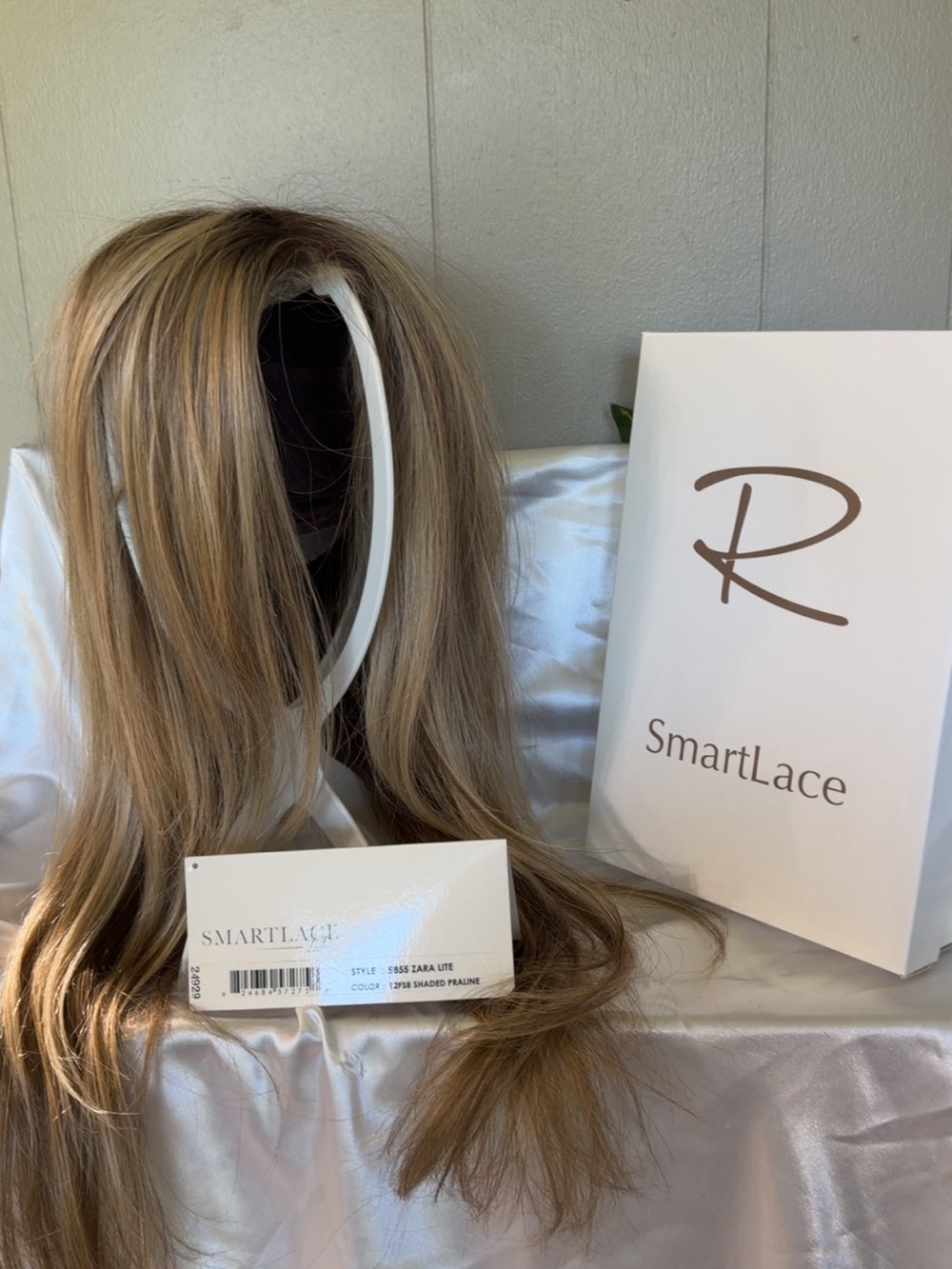 18” SmartLace Long Layered Lace Front Wig in Shaded Praline Blonde